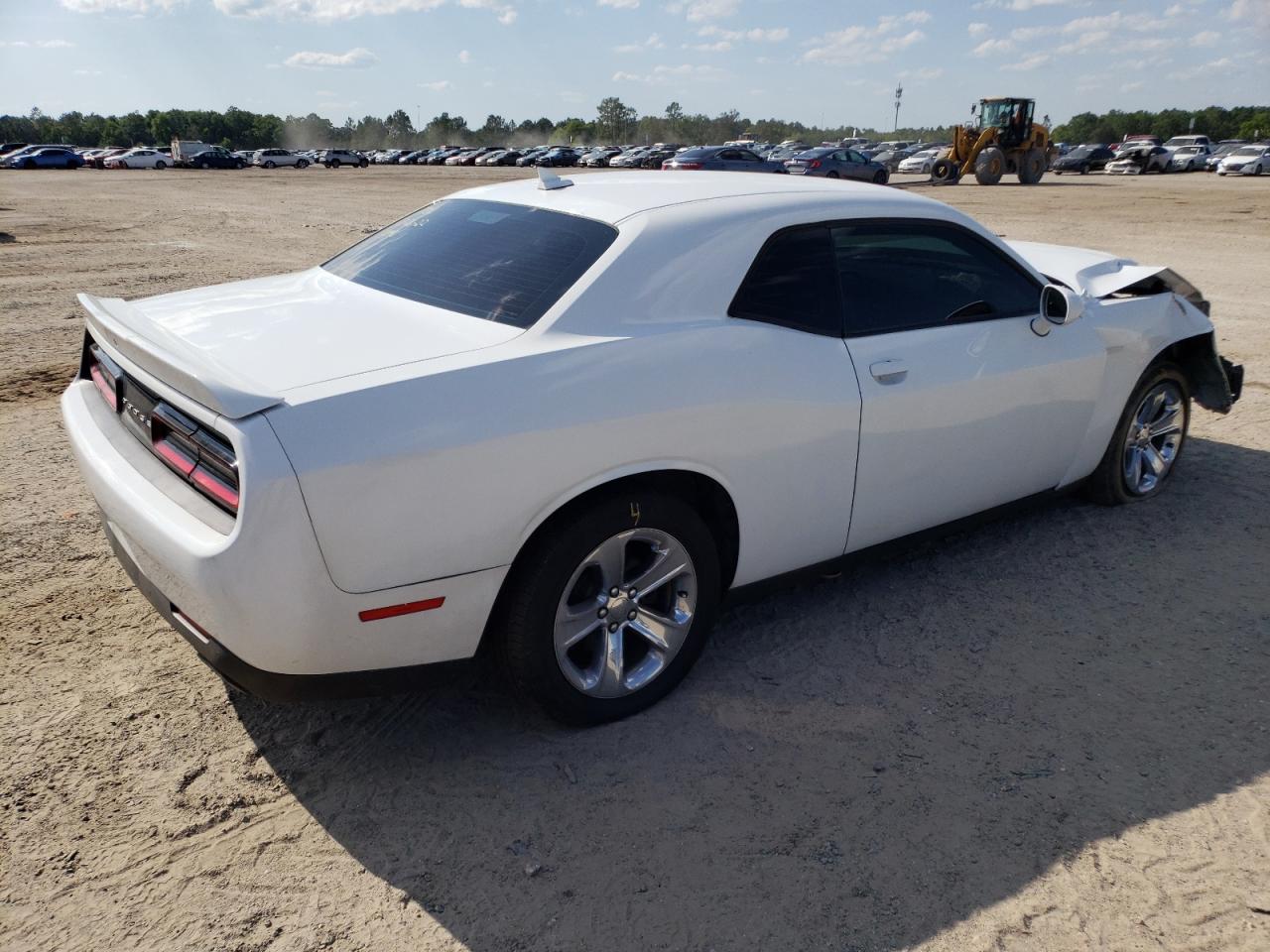 Photo 4 from auction – 2017 DODGE CHALLENGER with VIN 2C3CDZAG2HH633144