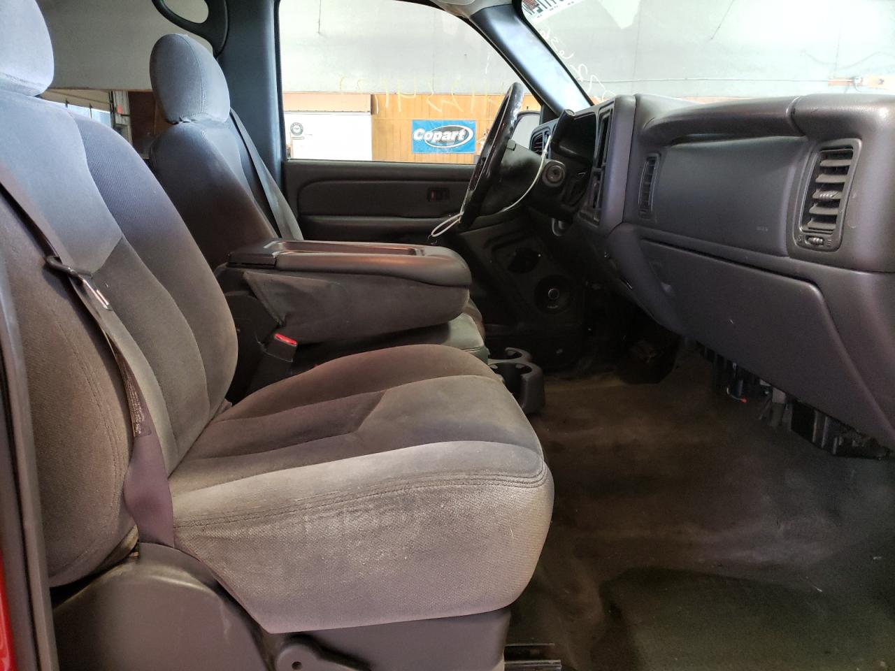 Photo 5 from auction – 2006 GMC NEW SIERRA with VIN 2GTEK13T561356999