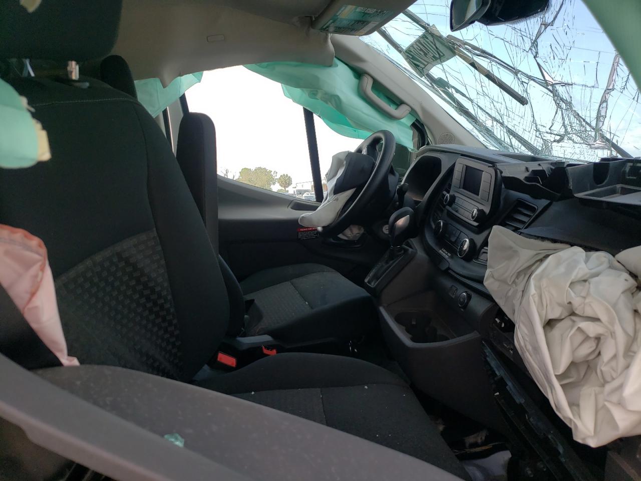Photo 5 from auction – 2021 FORD TRANSIT T- with VIN 1FTBR1Y85MKA46920