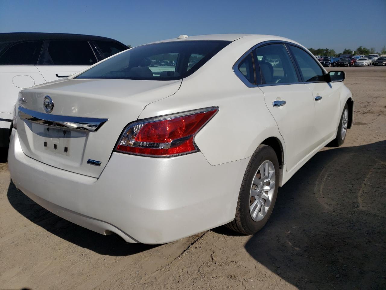 Photo 4 from auction – 2014 NISSAN ALTIMA 2.5 with VIN 1N4AL3APXEC165381