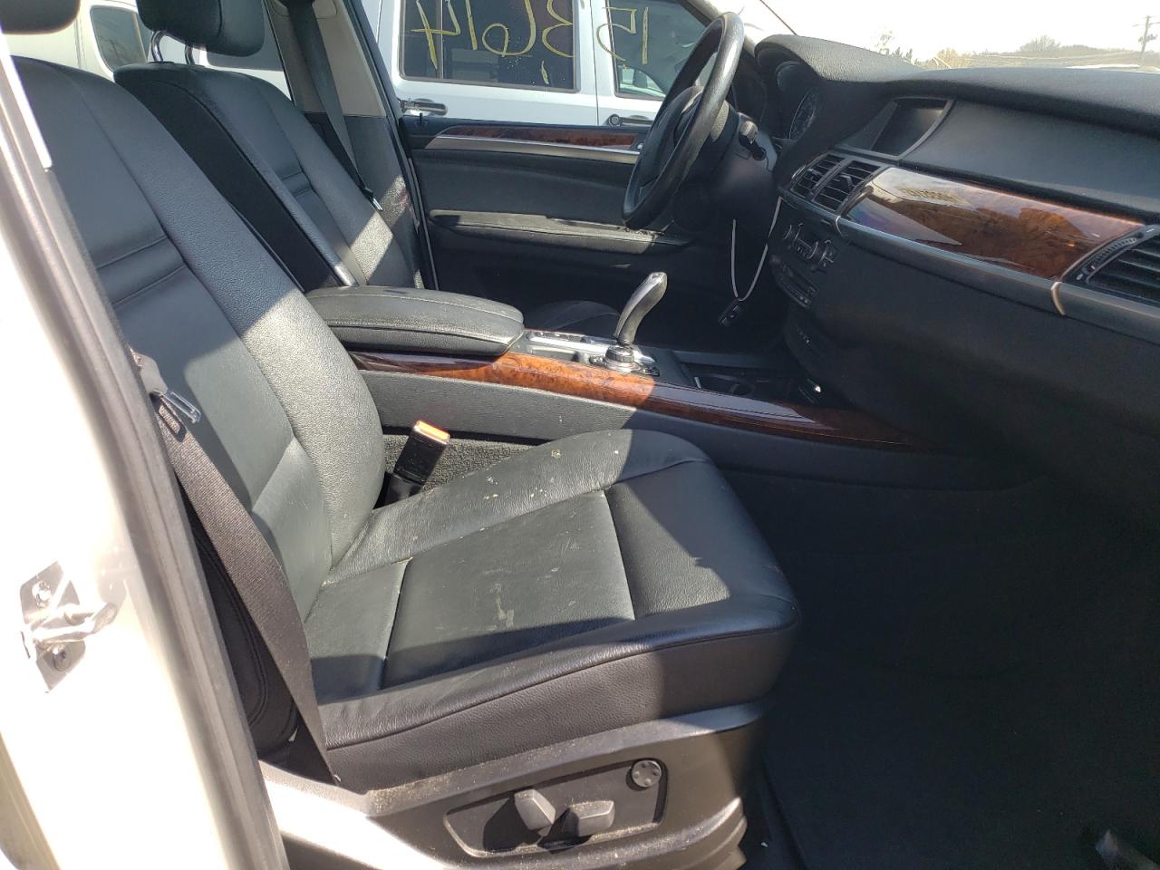 Photo 5 from auction – 2013 BMW X5 XDRIVE3 with VIN 5UXZV4C53D0B01631