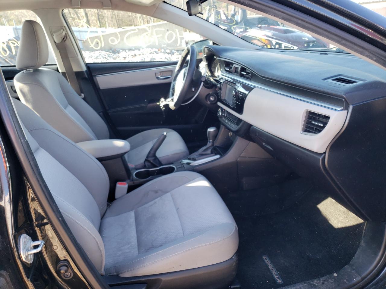 Photo 5 from auction – 2014 TOYOTA COROLLA L with VIN 2T1BURHE6EC167994