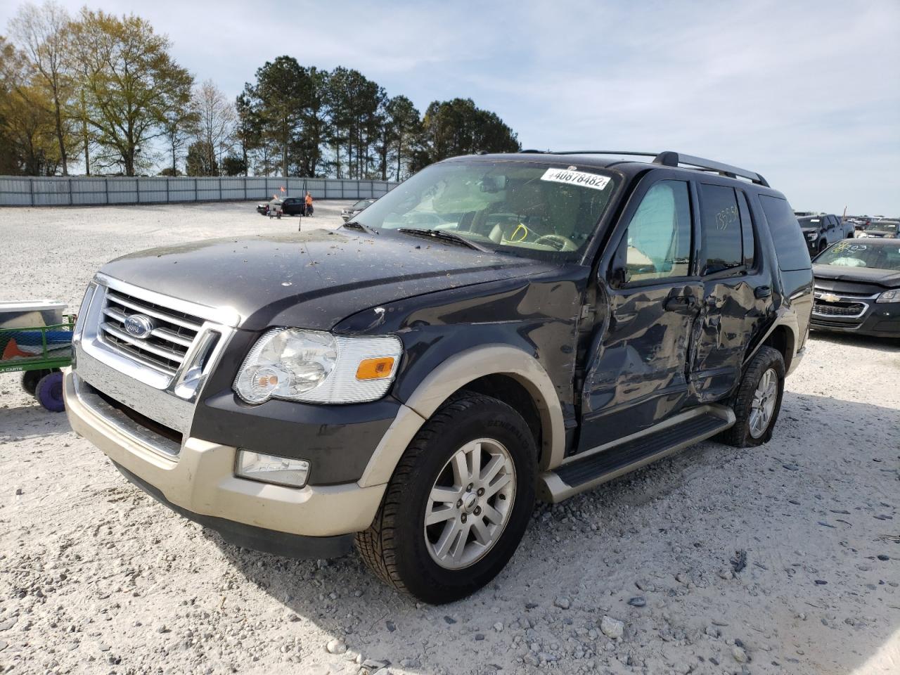 Photo 2 from auction – 2007 FORD EXPLORER E with VIN 1FMEU64E47UB72808