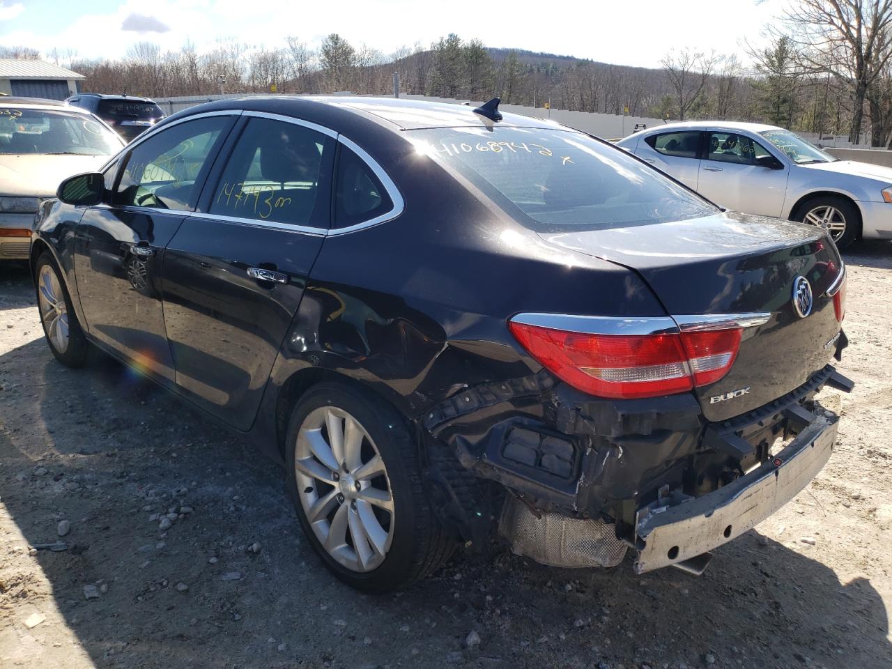 Photo 3 from auction – 2014 BUICK VERANO with VIN 1G4PS5SK2E4121676