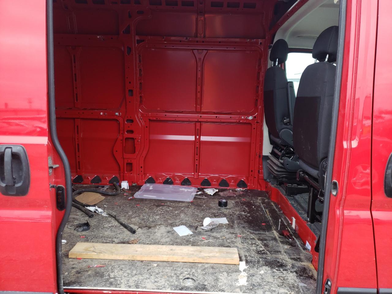 Photo 6 from auction – 2019 RAM PROMASTER with VIN 3C6URVHG6KE550567