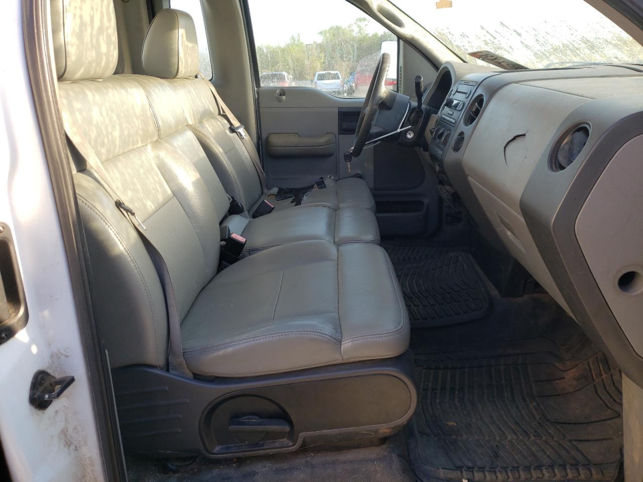 Photo 5 from auction – 2007 FORD F150 with VIN 1FTRF12W77KB62669