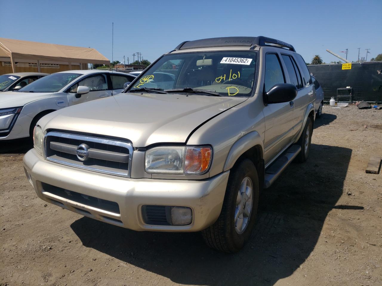 Photo 2 from auction – 2002 NISSAN PATHFINDER with VIN JN8DR09X72W656126