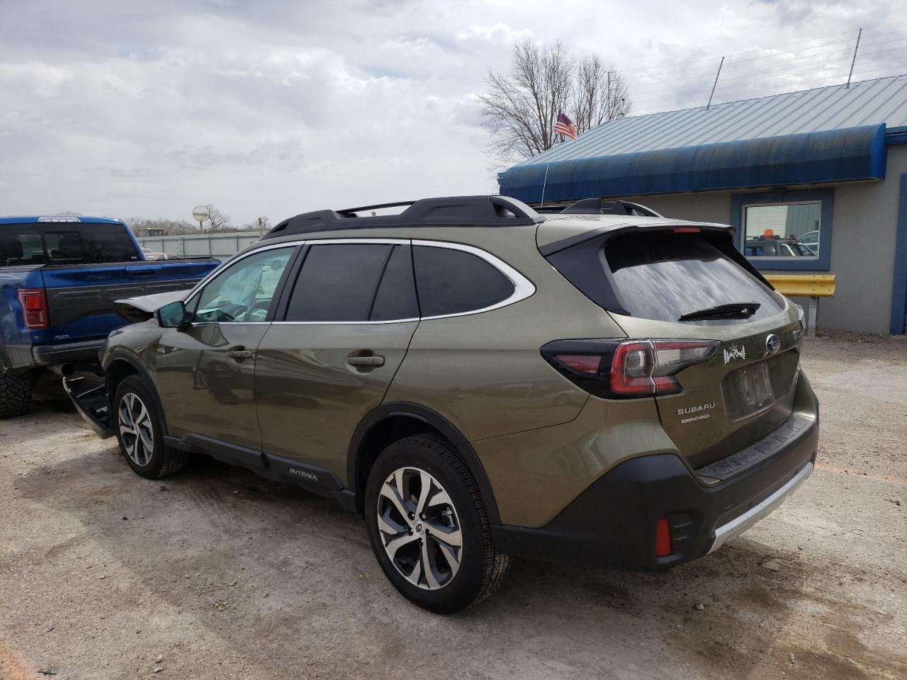 Photo 3 from auction – 2021 SUBARU OUTBACK LI with VIN 4S4BTANC6M3162305