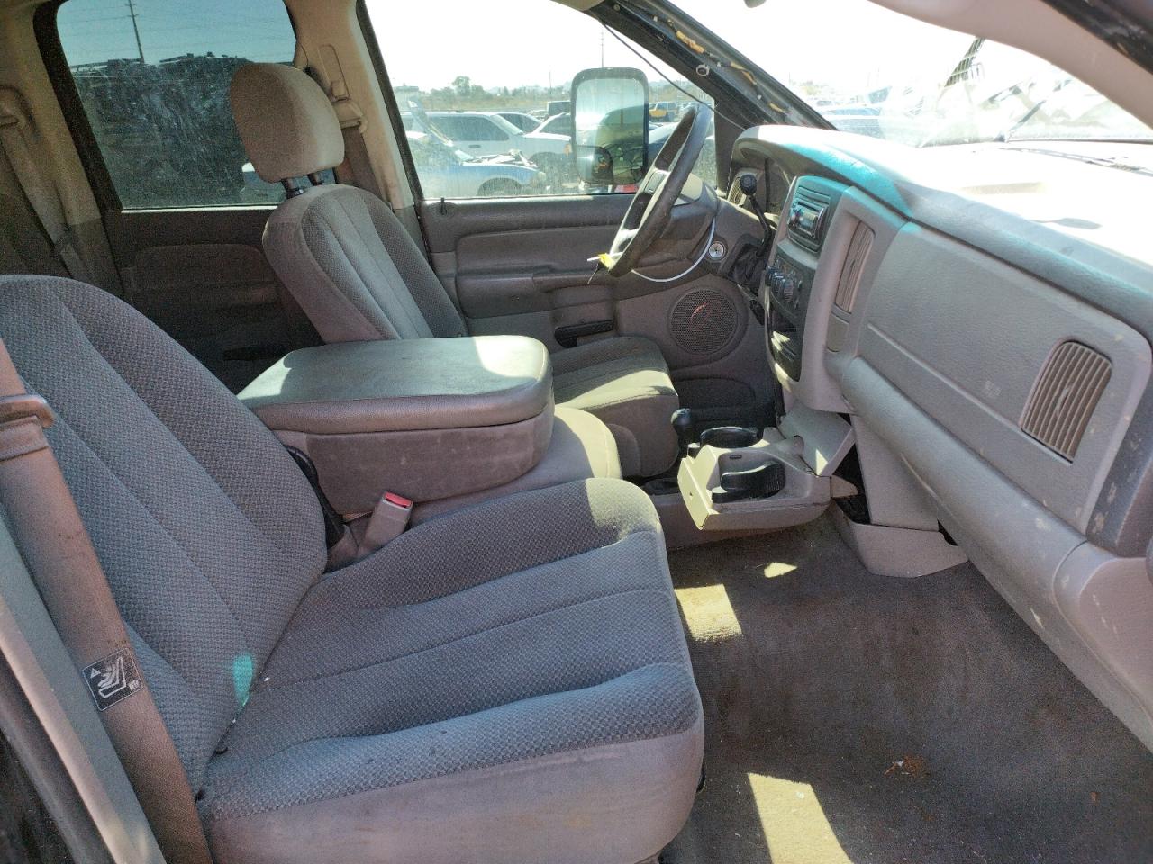 Photo 5 from auction – 2005 DODGE RAM 3500 S with VIN 3D7LS38C15G737305
