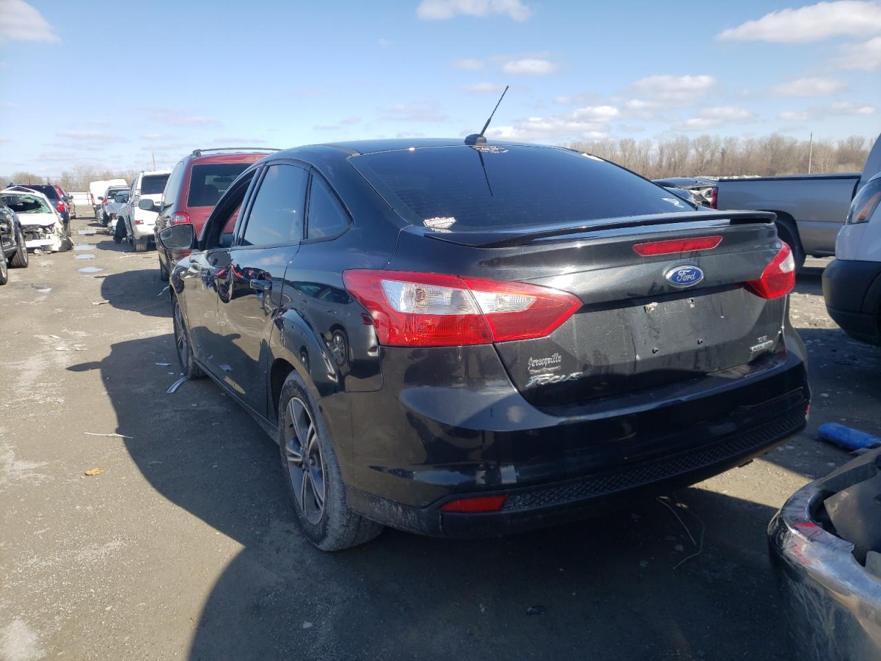 Photo 3 from auction – 2014 FORD FOCUS SE with VIN 1FADP3F25EL321177
