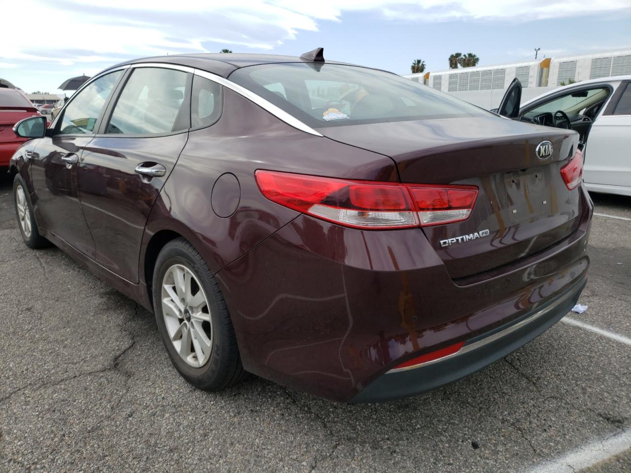 Photo 3 from auction – 2016 KIA OPTIMA LX with VIN 5XXGT4L32GG092949