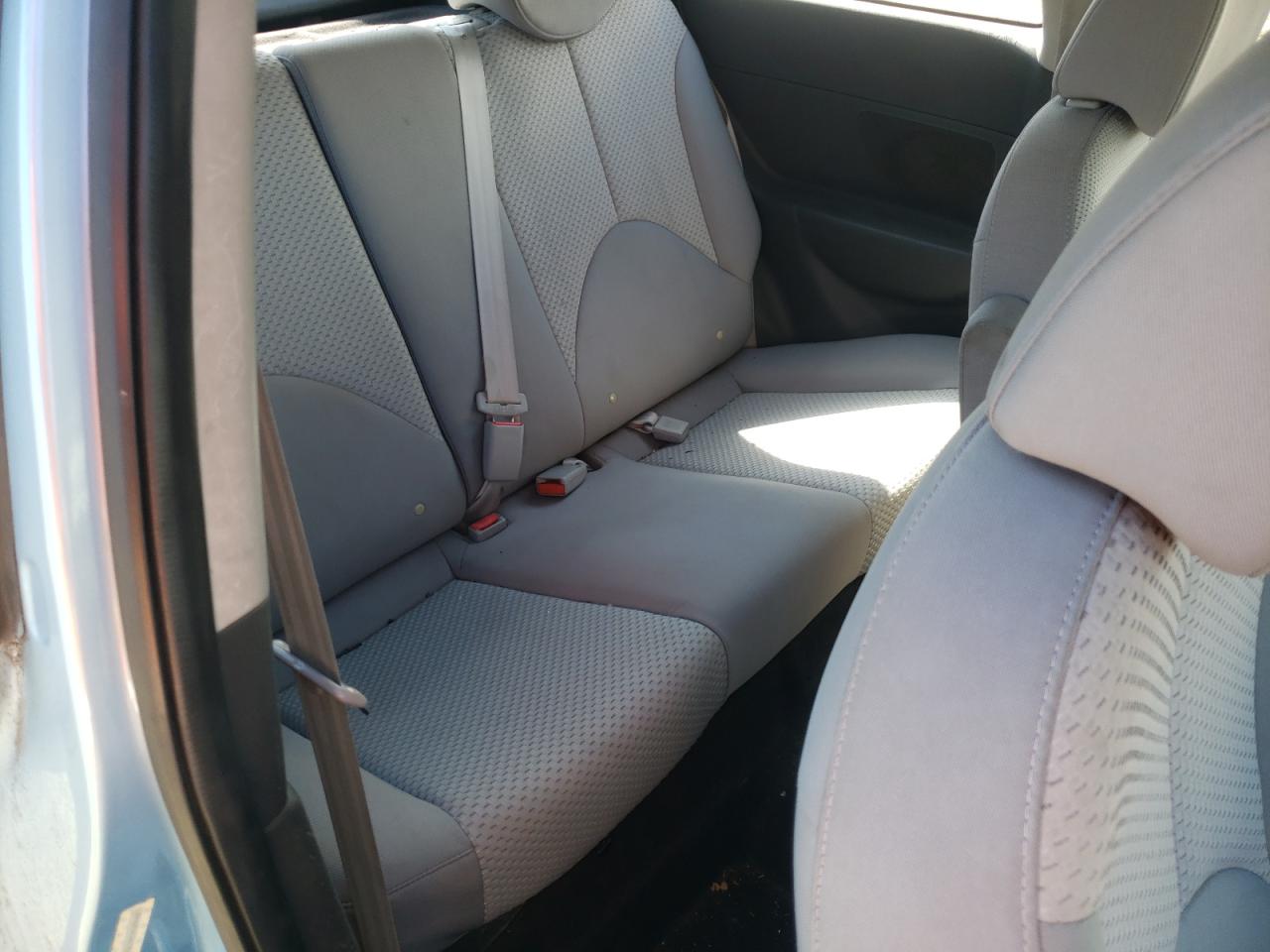 Photo 6 from auction – 2010 HYUNDAI ACCENT with VIN KMHCM3AC4AU182433