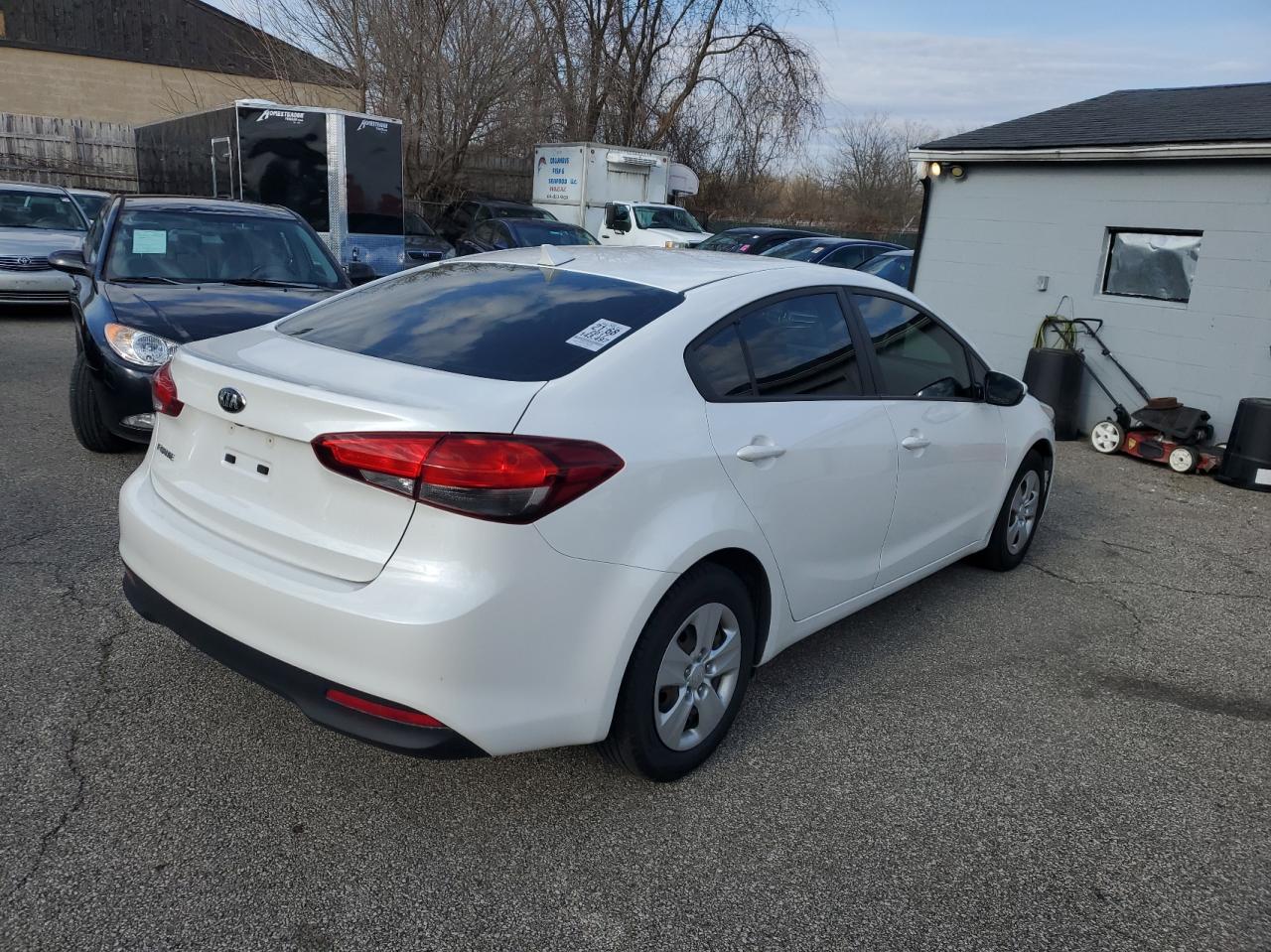 Photo 4 from auction – 2017 KIA FORTE LX with VIN 3KPFL4A79HE027639