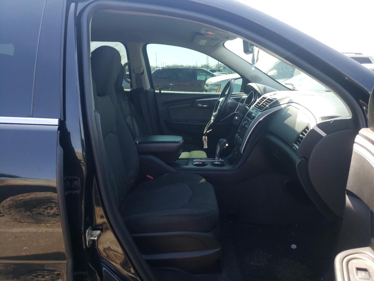 Photo 5 from auction – 2012 CHEVROLET TRAVERSE L with VIN 1GNKRGED8CJ360139