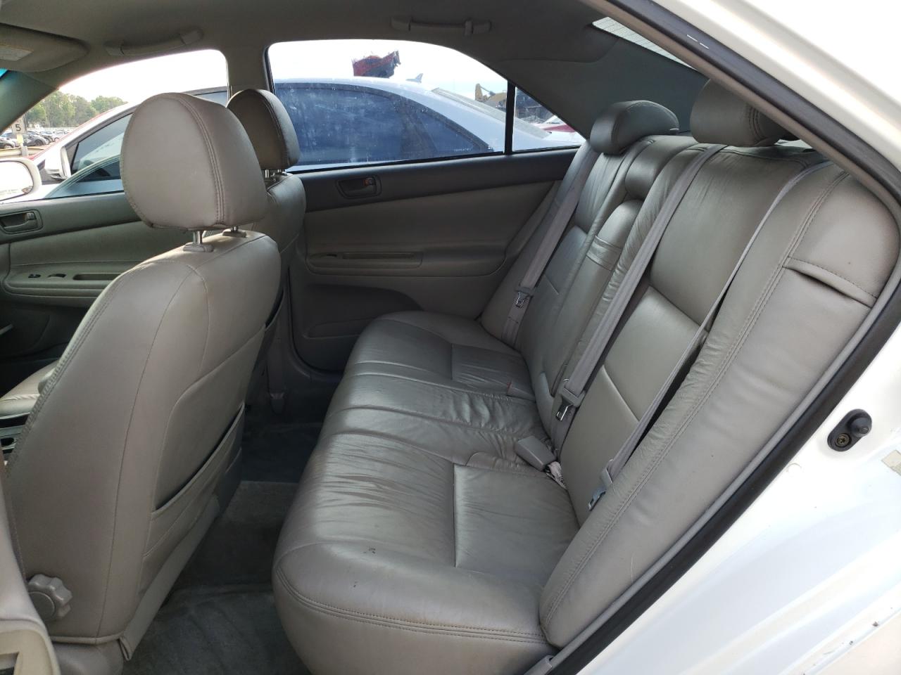 Photo 6 from auction – 2003 TOYOTA CAMRY LE with VIN 4T1BF32K43U042221