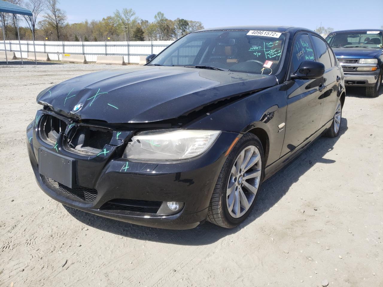 Photo 2 from auction – 2011 BMW 328 XI with VIN WBAPK7C53BF196523