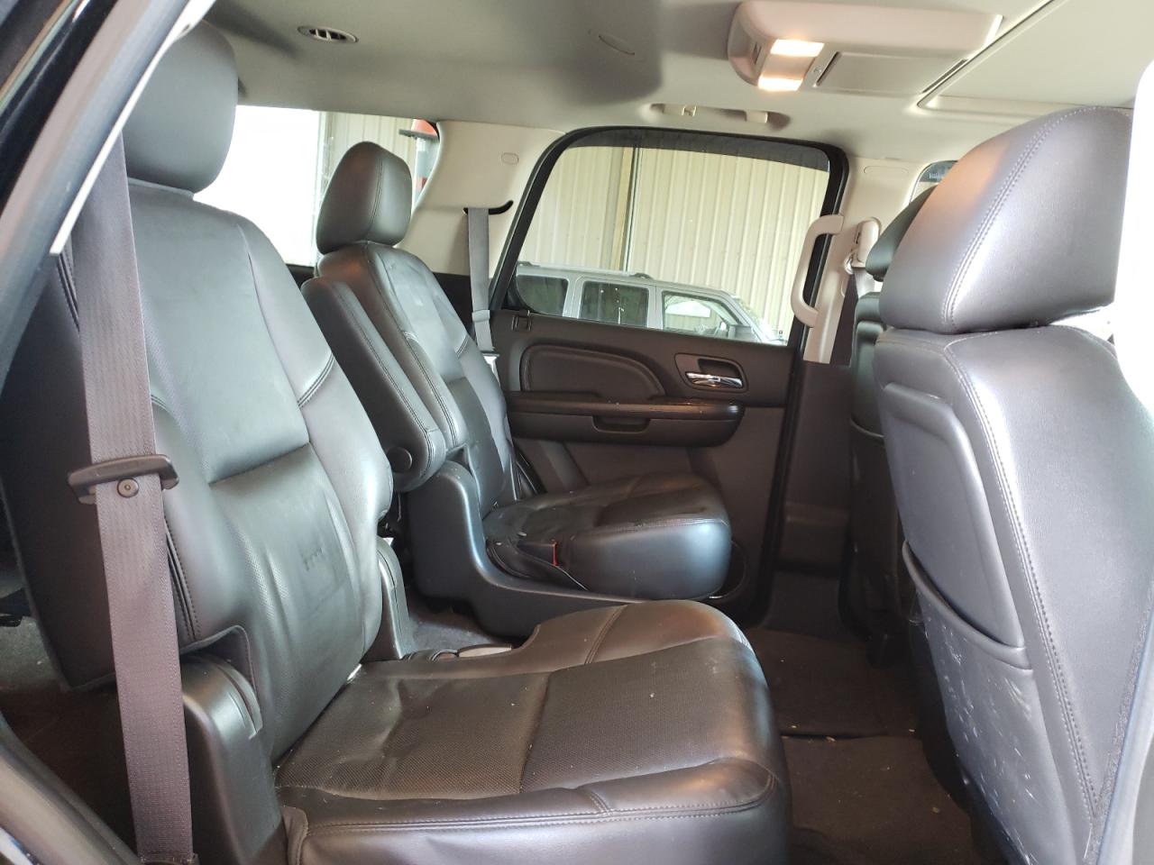 Photo 6 from auction – 2014 GMC YUKON DENA with VIN 1GKS2EEF1ER139221
