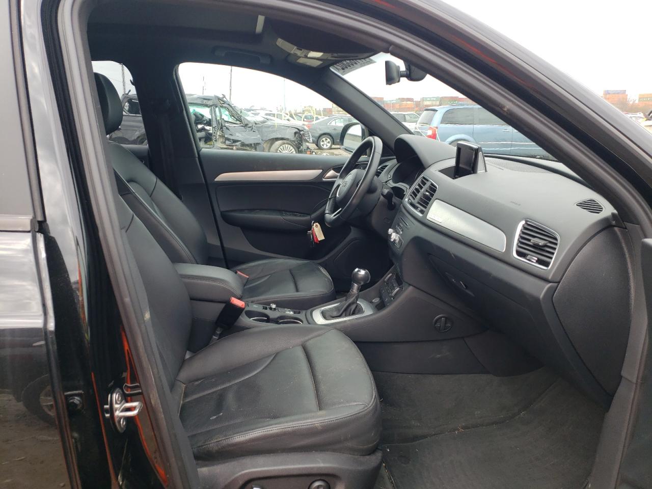 Photo 5 from auction – 2018 AUDI Q3 PREMIUM with VIN WA1ECCFS8JR005753