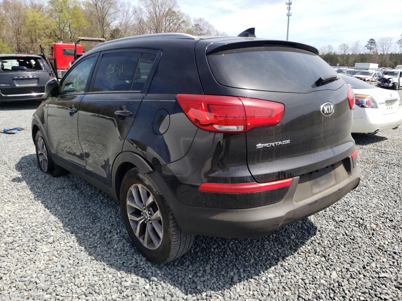 Photo 3 from auction – 2015 KIA SPORTAGE L with VIN KNDPBCAC1F7777600