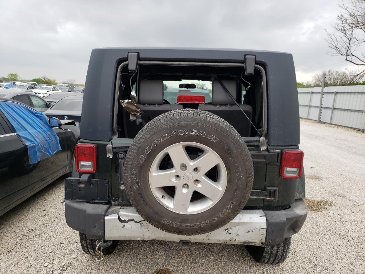 Photo 9 from auction – 2010 JEEP WRANGLER S with VIN 1J4AA5D14AL127491