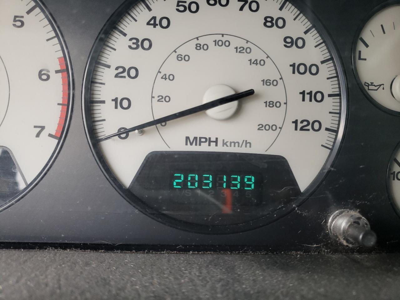 Photo 8 from auction – 2002 JEEP GRAND CHER with VIN 1J4GW58N92C283939