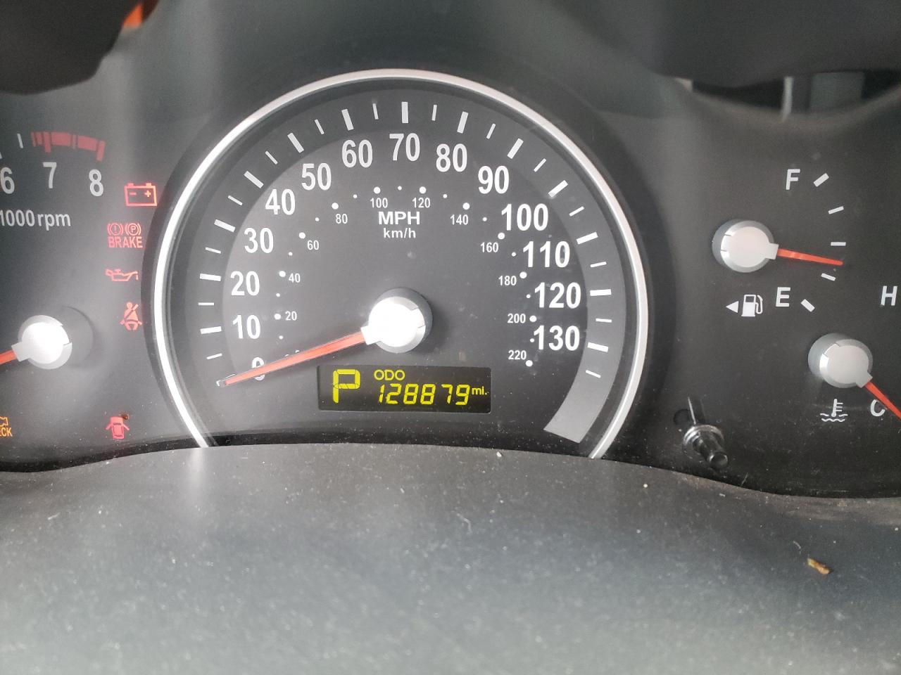 Photo 8 from auction – 2012 KIA SEDONA LX with VIN KNDMG4C76C6464859