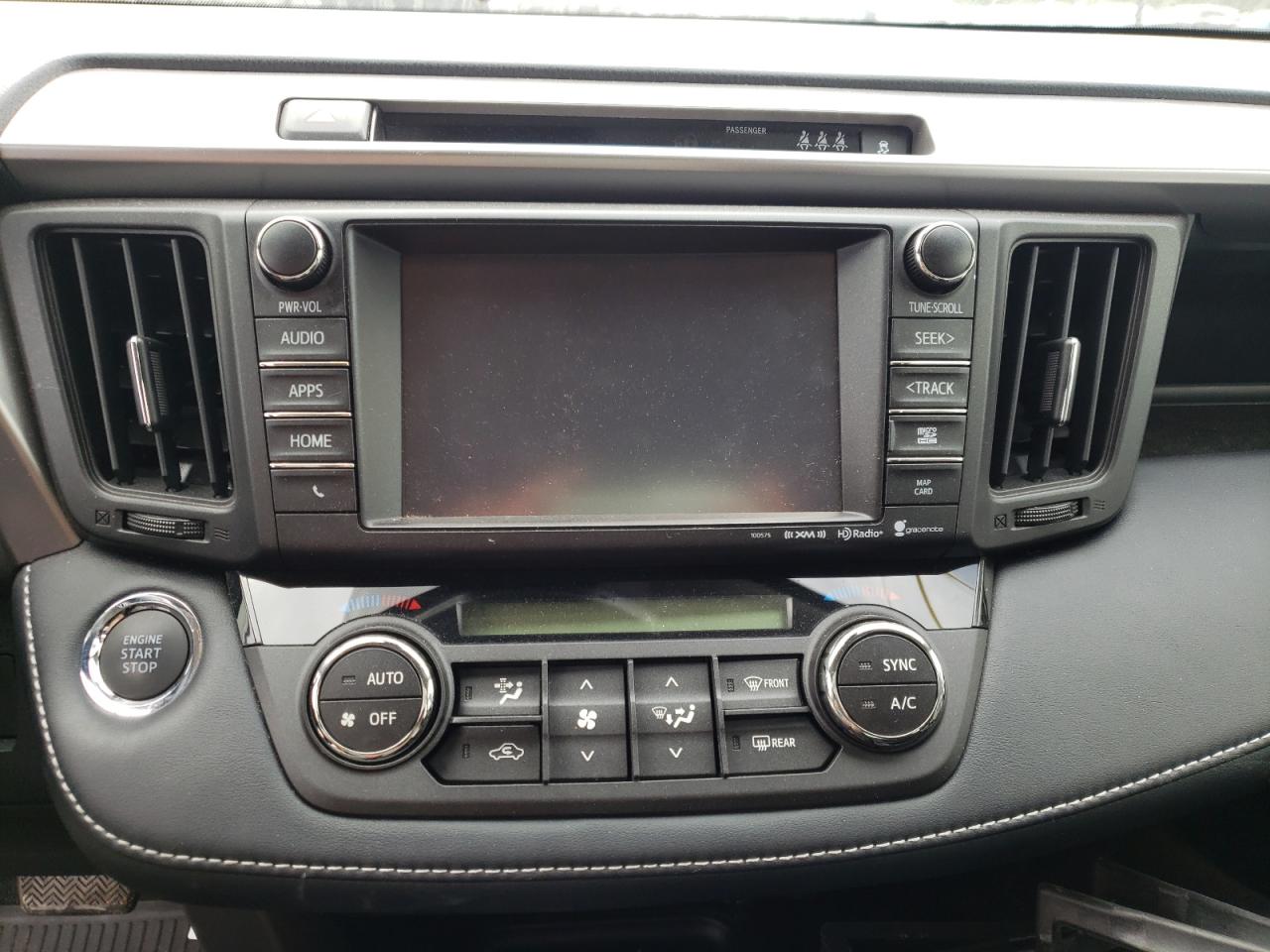 Photo 9 from auction – 2018 TOYOTA RAV4 LIMIT with VIN JTMDFREV8JD237435