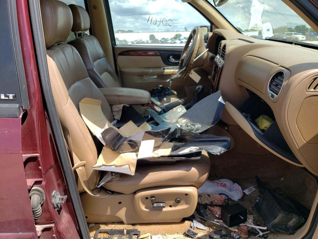 Photo 5 from auction – 2002 GMC ENVOY with VIN 1GKDT13S722242694