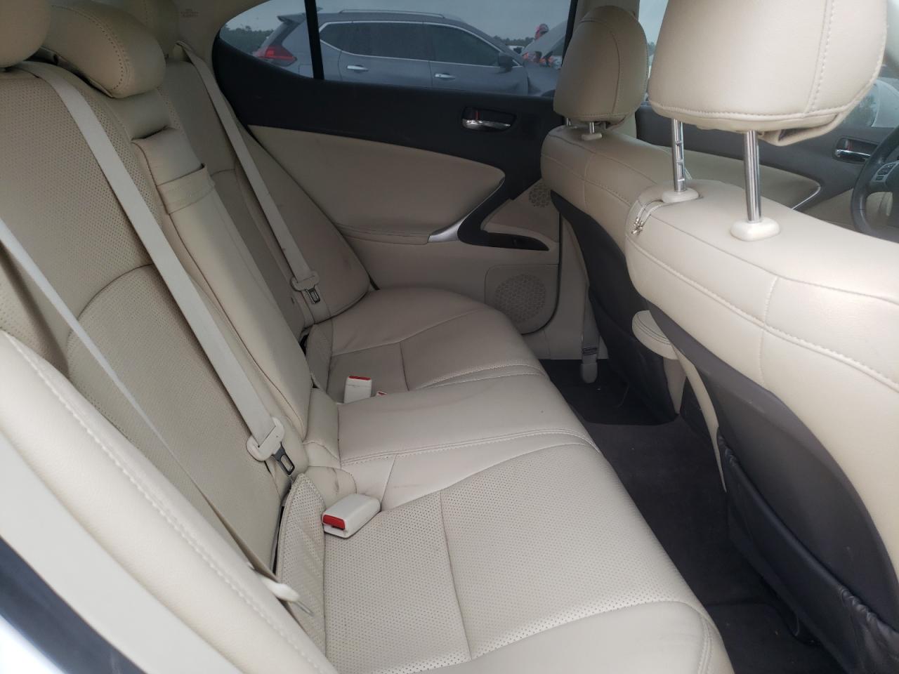 Photo 6 from auction – 2011 LEXUS IS 250 with VIN JTHBF5C2XB2100694