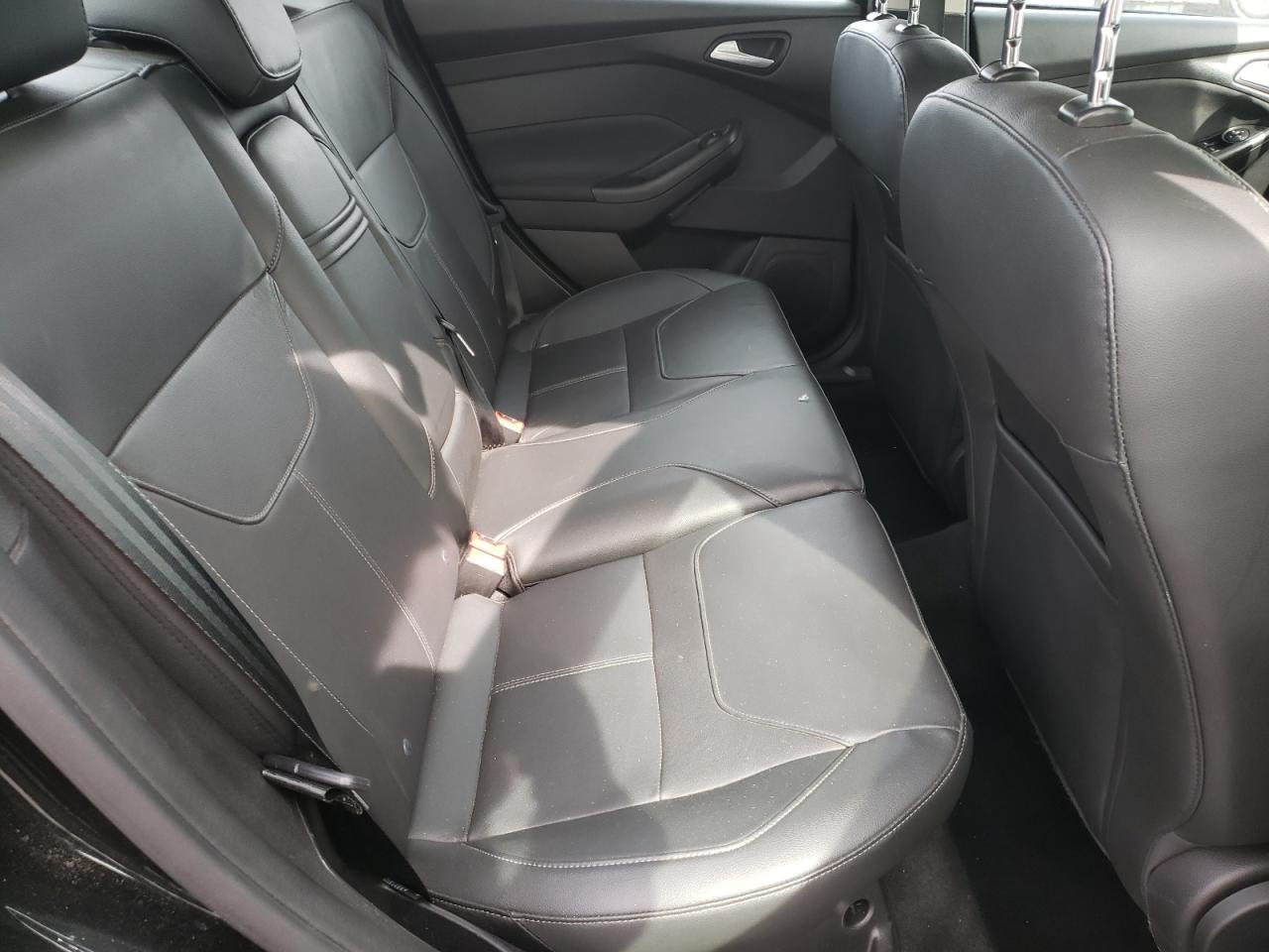 Photo 6 from auction – 2015 FORD FOCUS SE with VIN 1FADP3F21FL291287