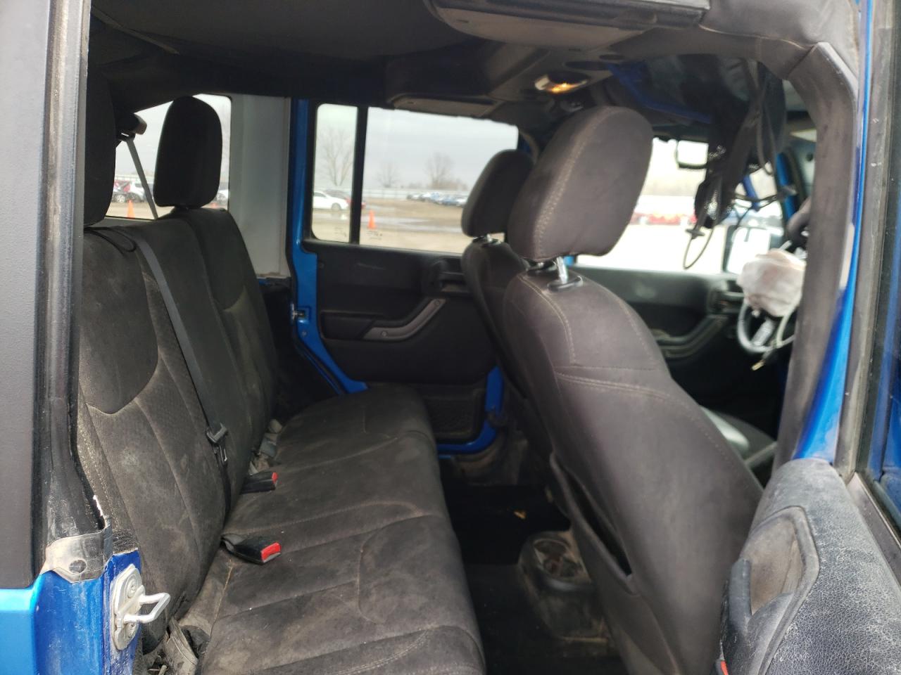 Photo 6 from auction – 2016 JEEP WRANGLER U with VIN 1C4BJWDG3GL106886