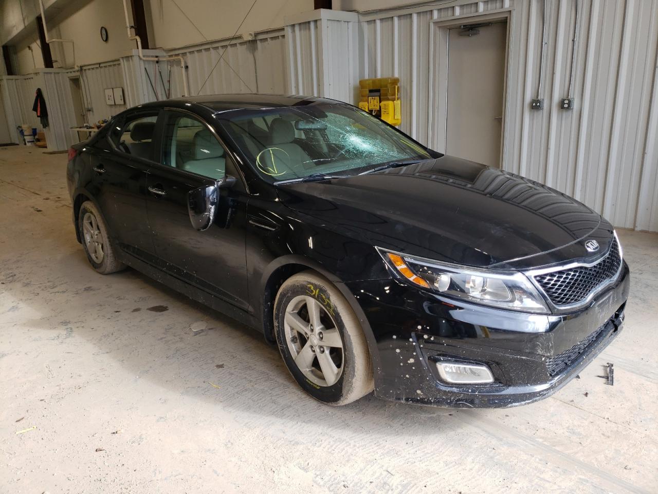 KIA OPTIMA LX 2015 with VIN 5XXGM4A72FG480281 - Photo from auction