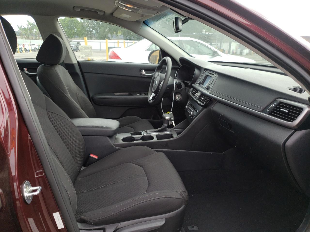 Photo 5 from auction – 2016 KIA OPTIMA LX with VIN 5XXGT4L32GG092949