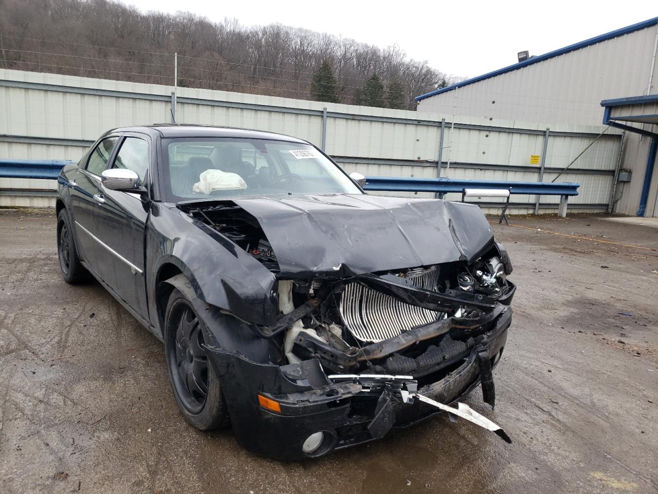 CHRYSLER 300C 2008 with VIN 2C3KK63H88H120955 - Photo from auction