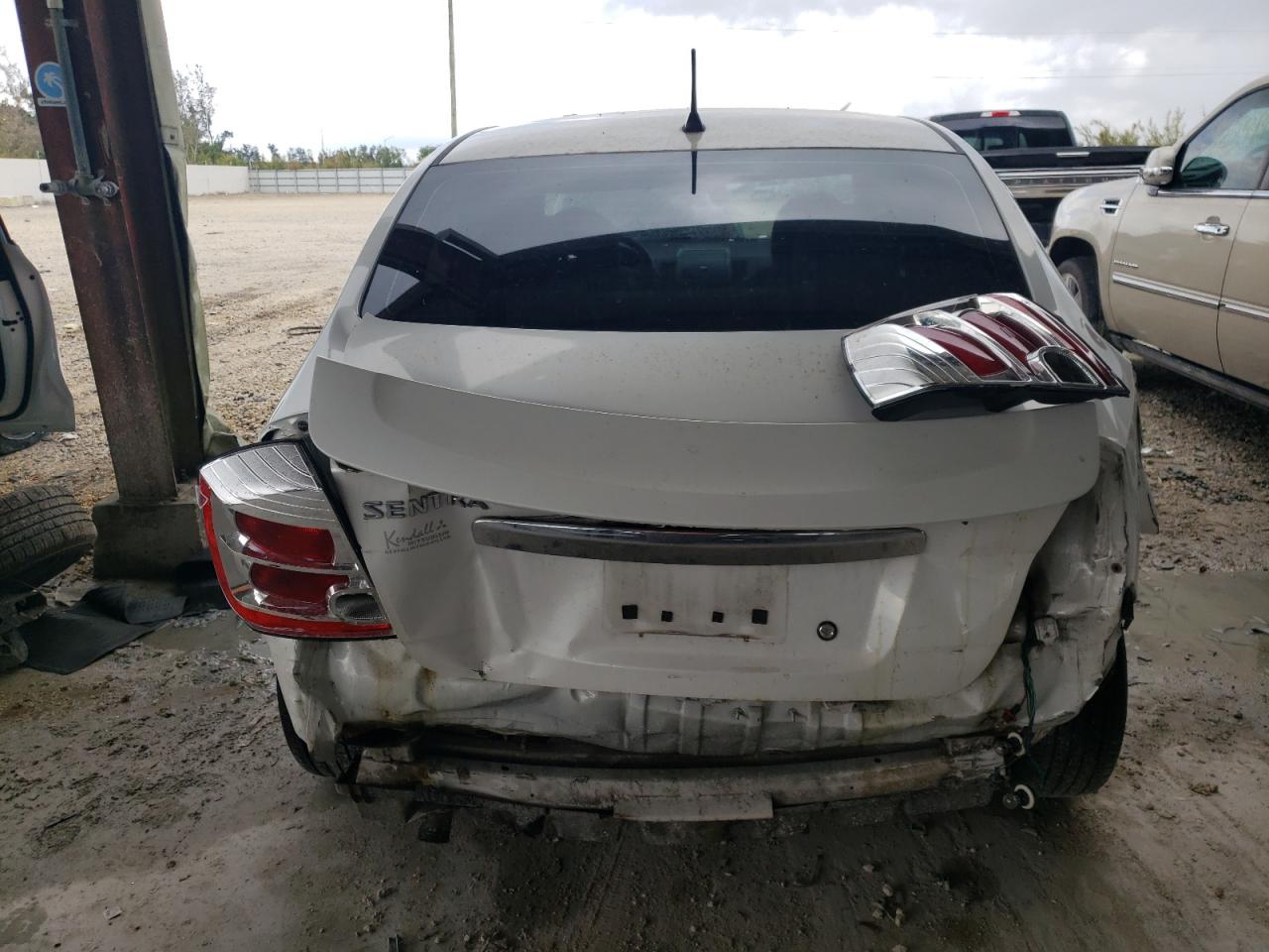 Photo 9 from auction – 2011 NISSAN SENTRA with VIN 3N1AB6AP3BL627071