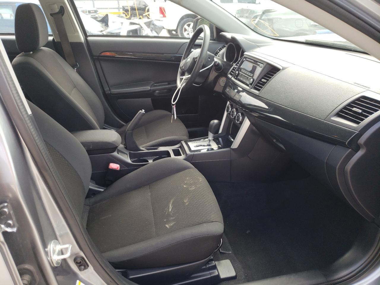 Photo 5 from auction – 2016 MITSUBISHI LANCER ES with VIN JA32U2FU0GU007566