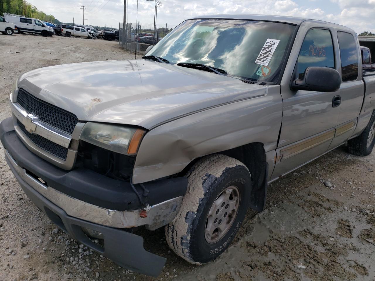 Photo 9 from auction – 2003 CHEVROLET SILVERADO with VIN 2GCEK19T631192049