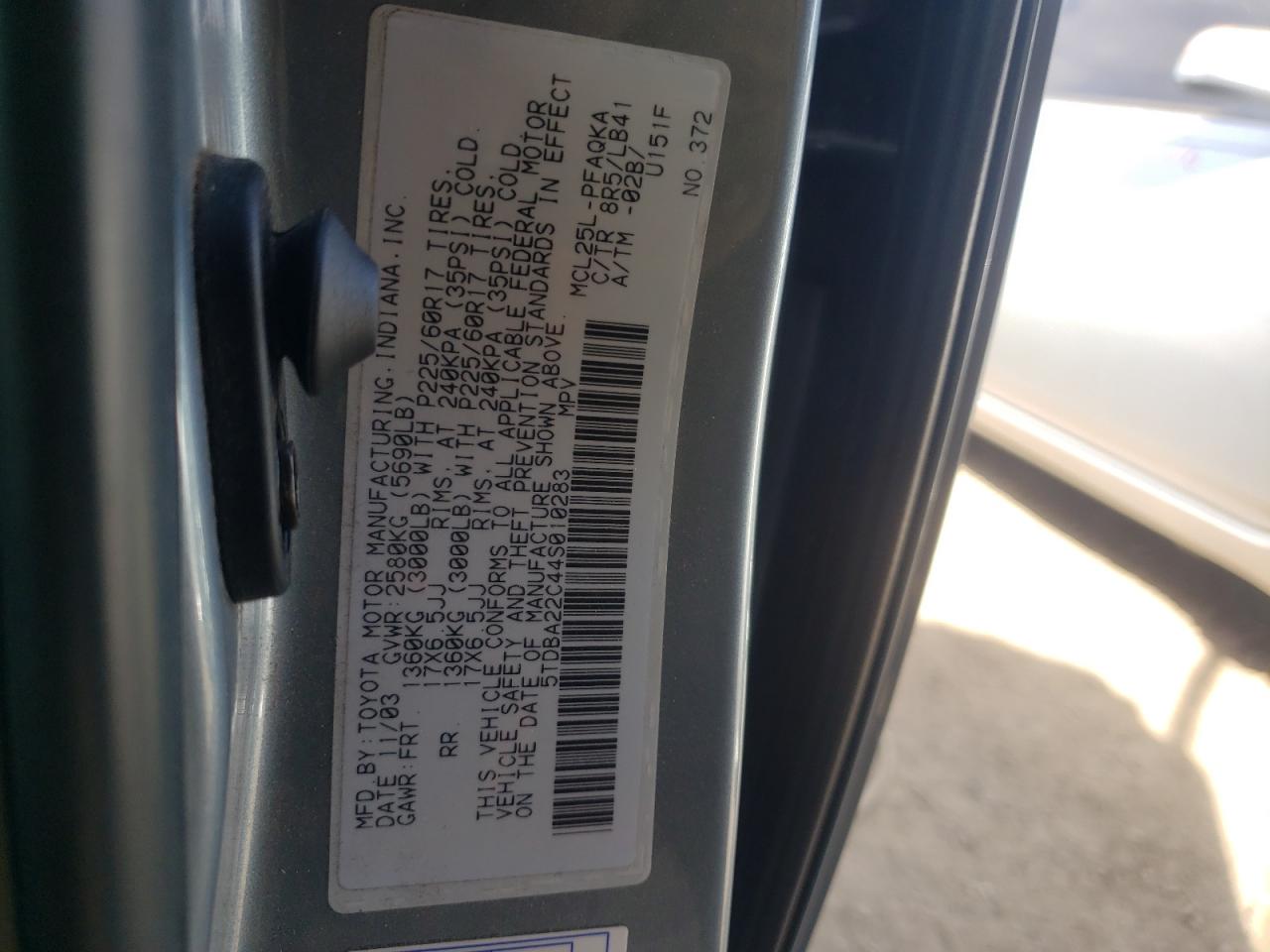 Photo 10 from auction – 2004 TOYOTA SIENNA XLE with VIN 5TDBA22C44S010283