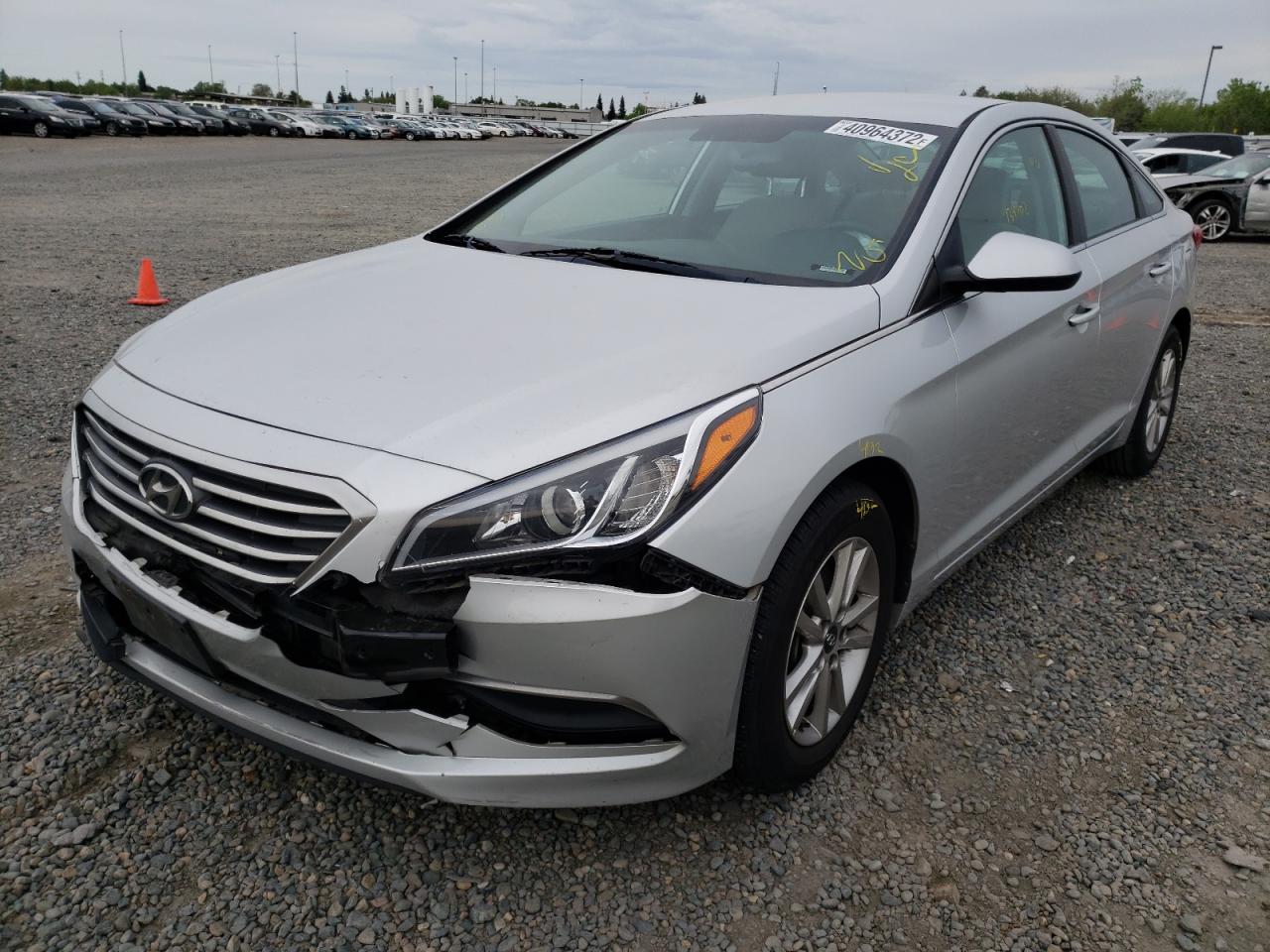 Photo 2 from auction – 2016 HYUNDAI SONATA SE with VIN 5NPE24AFXGH366474