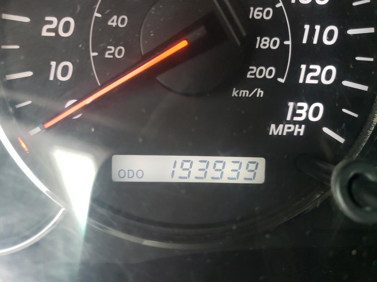 Photo 8 from auction – 2004 LEXUS GX 470 with VIN JTJBT20X840057669