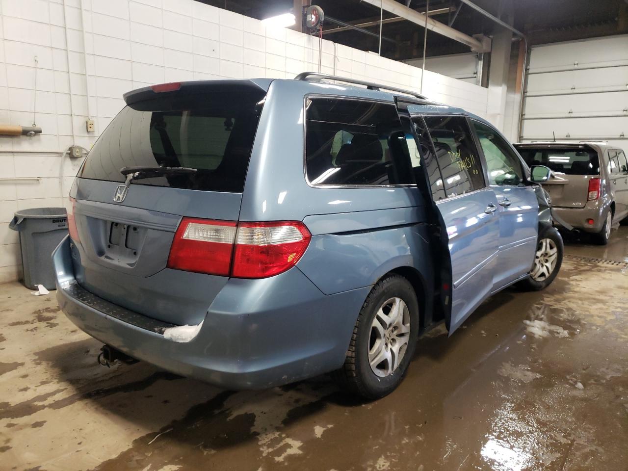 Photo 4 from auction – 2006 HONDA ODYSSEY EX with VIN 5FNRL38656B088272