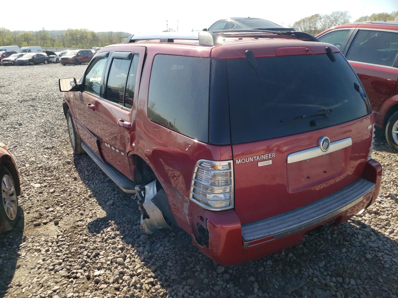 Photo 3 from auction – 2010 MERCURY MOUNTAINEE with VIN 4M2EN4JE0AUJ06123