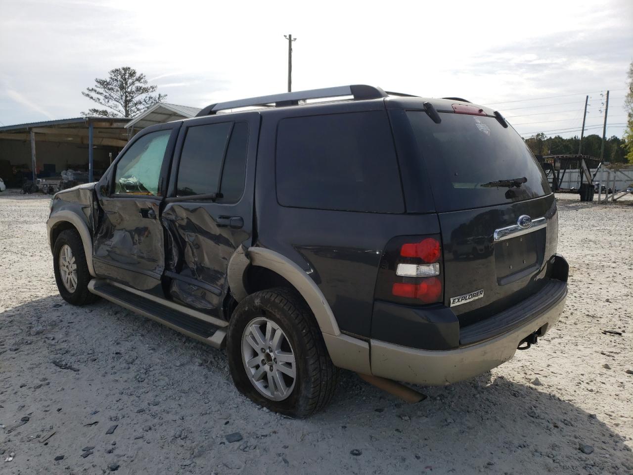 Photo 3 from auction – 2007 FORD EXPLORER E with VIN 1FMEU64E47UB72808