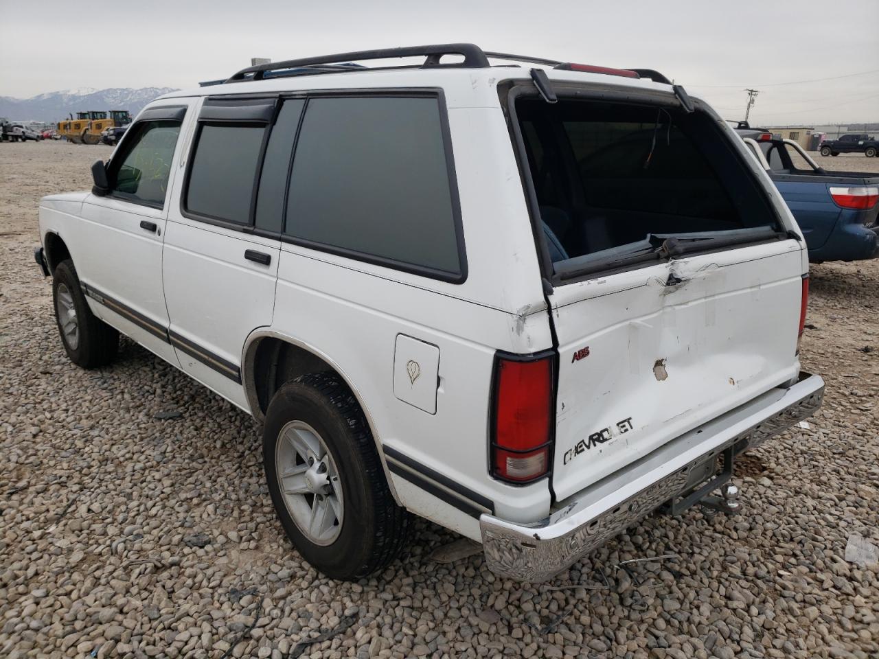 Photo 3 from auction – 1994 CHEVROLET BLAZER with VIN 1GNCS13W8R0151492