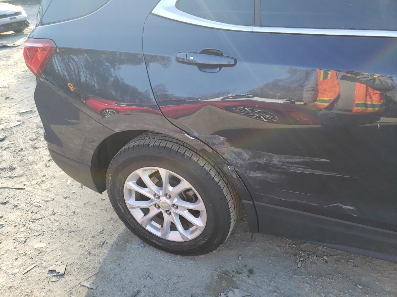 Photo 9 from auction – 2018 CHEVROLET EQUINOX LT with VIN 3GNAXSEV3JS621928