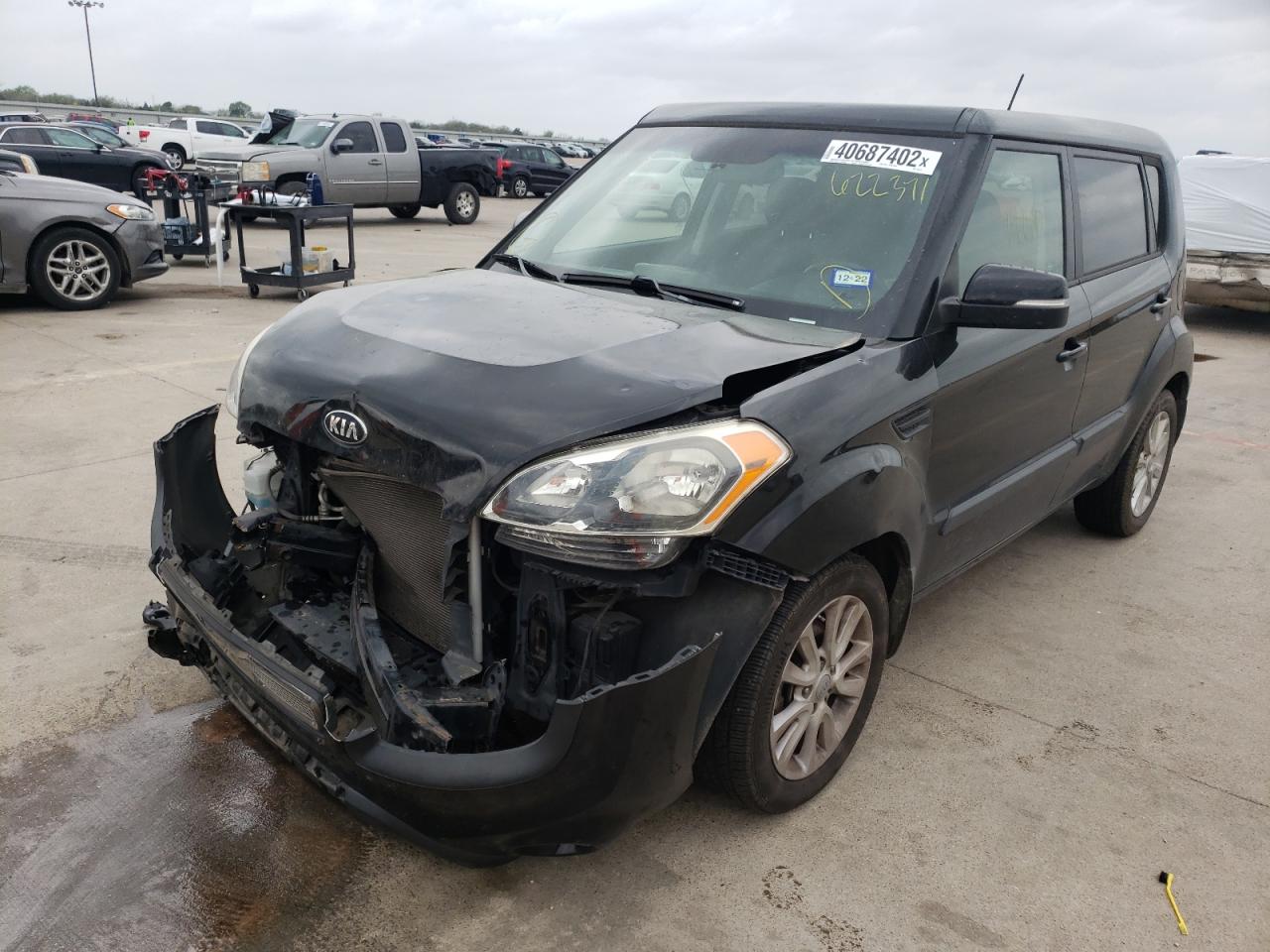Photo 2 from auction – 2013 KIA SOUL + with VIN KNDJT2A6XD7622371
