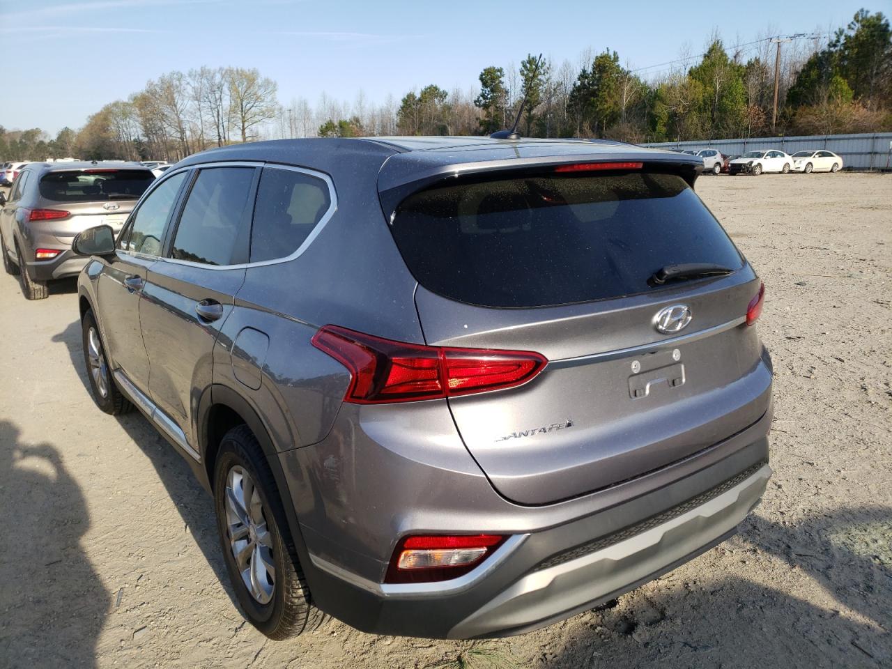 Photo 3 from auction – 2019 HYUNDAI SANTA FE S with VIN 5NMS23AD2KH021912