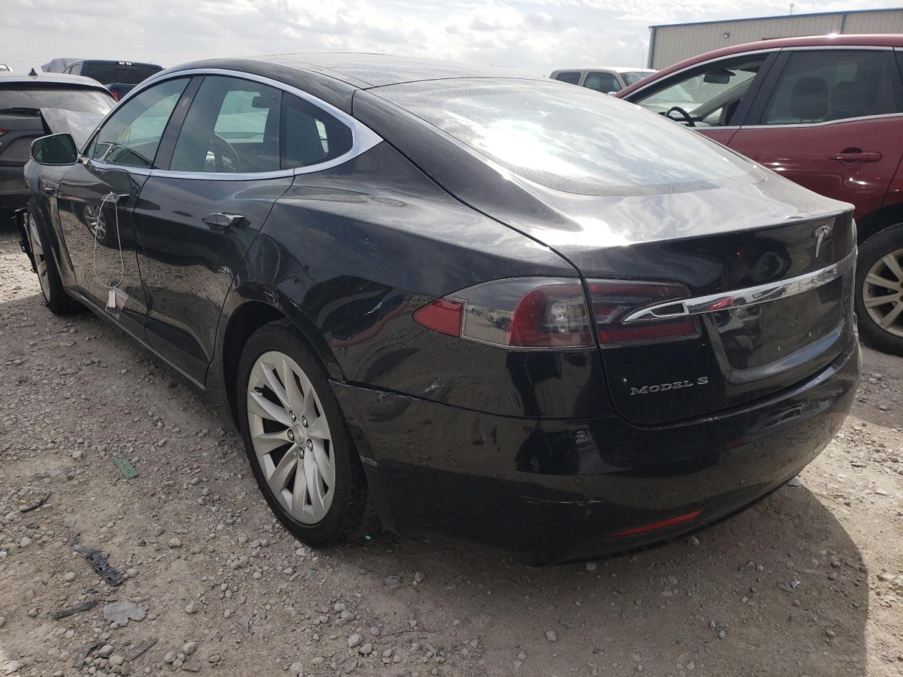 Photo 3 from auction – 2016 TESLA MODEL S with VIN 5YJSA1E17GF171398