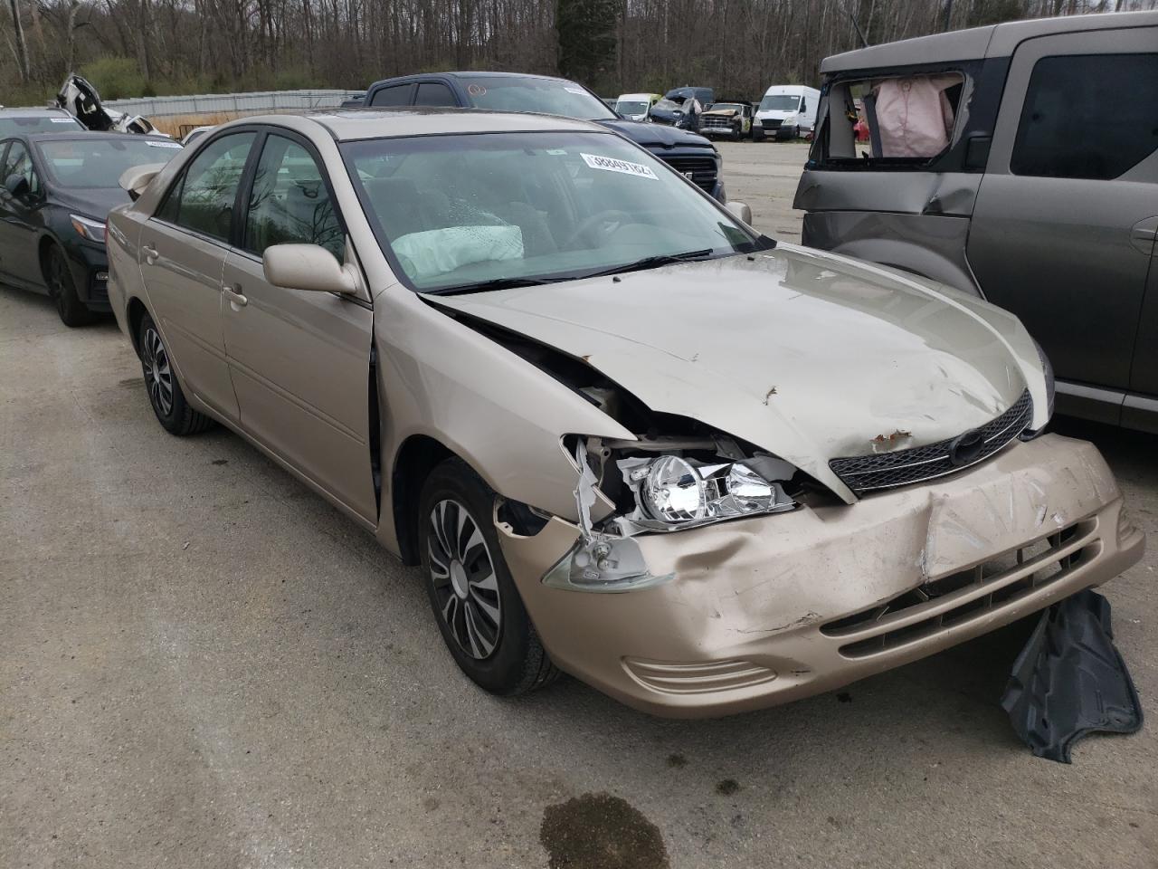 TOYOTA CAMRY LE 2002 with VIN 4T1BE32K22U615036 - Photo from auction