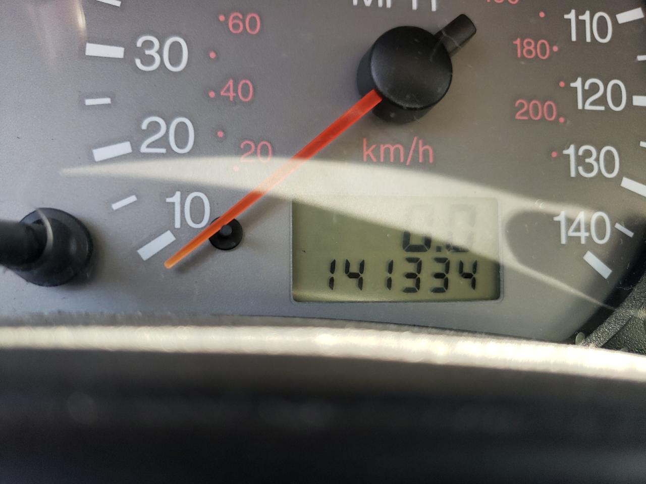 Photo 8 from auction – 2003 FORD FOCUS ZX5 with VIN 3FAFP37333R143767